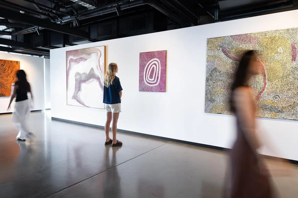 Opened by gallerists Matt Ward and Paul Johnstone, Outstation Gallery in Darwin sells and exhibits art by Indigenous artists.