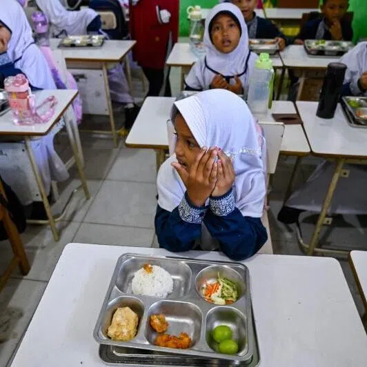 An overall evaluation of the free meals programme in Dairi regency will be held, said the authorities.