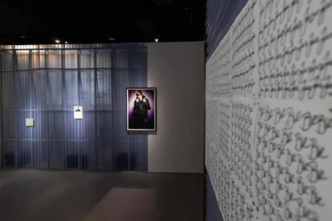 In Song-Ming Ang's Justin (2012), the Singaporean artist learns and replicates the signature of the pop star Justin Bieber.
