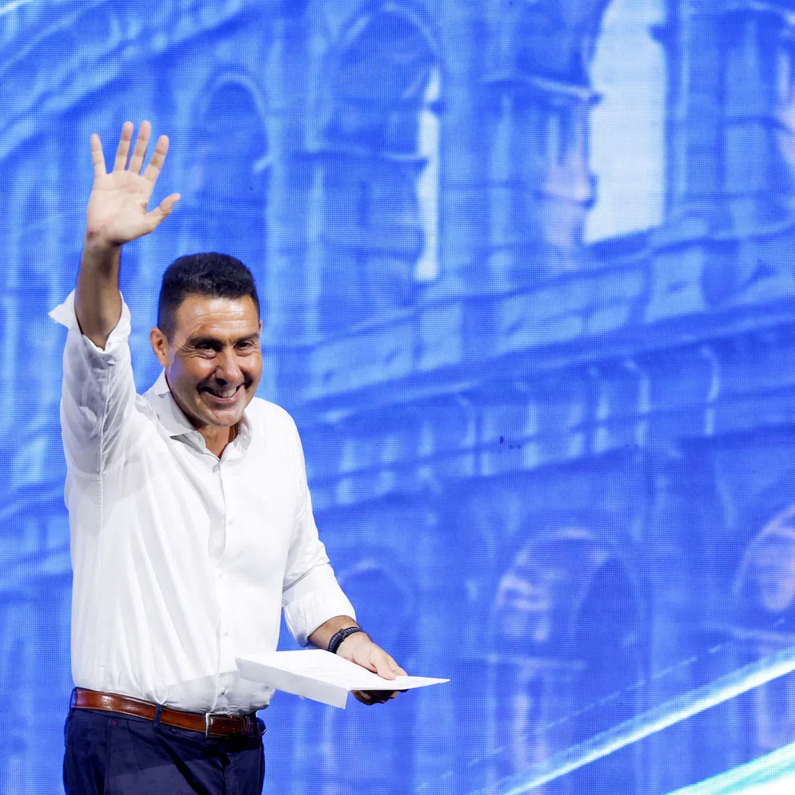 Former Italian general Roberto Vannacci waves to supporters at the end of the national assembly of his far-right Futuro Nazionale party, in Rome, Italy, June 14,  2026. REUTERS/Remo Casilli