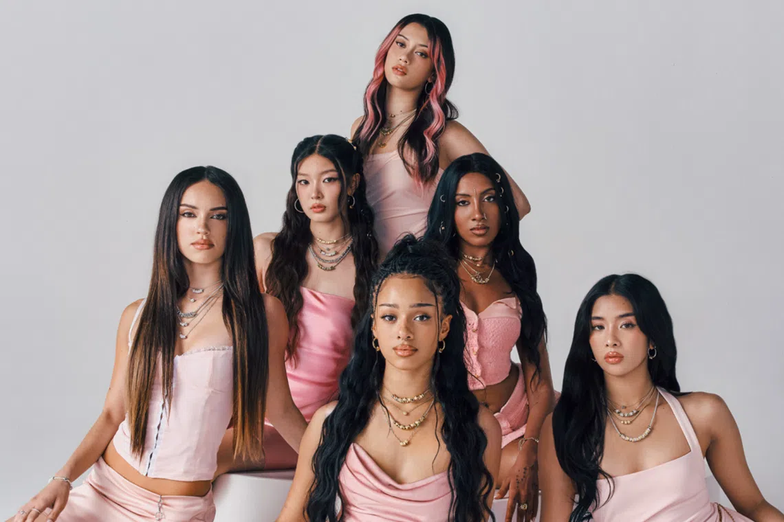 pandora-minis-styled-by-katseye-global-girl-group