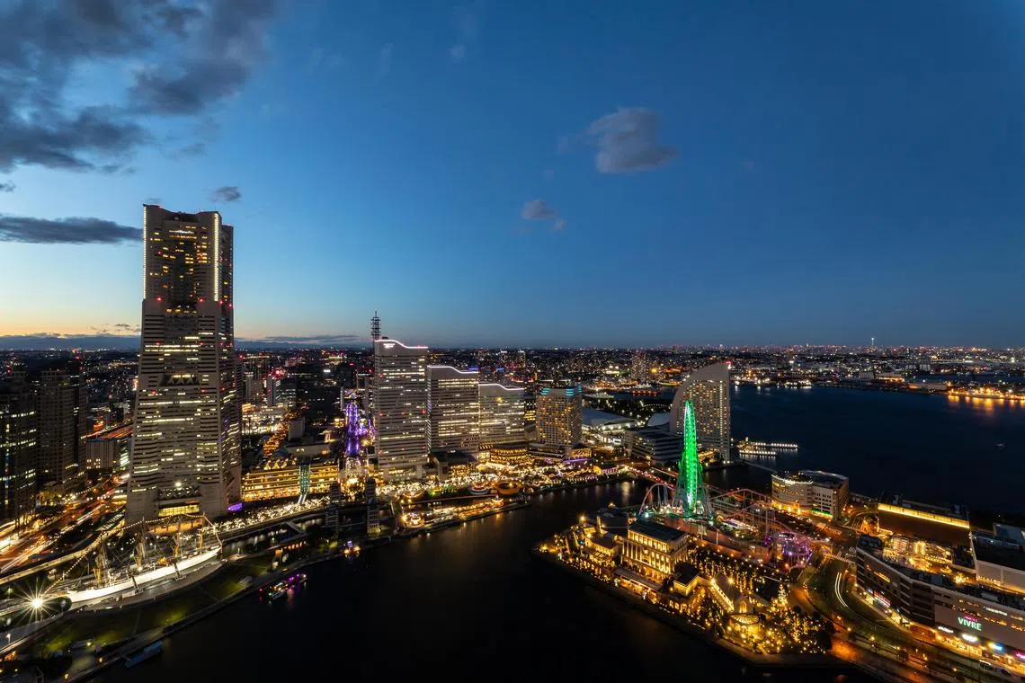 iltravel - Night view of the Yokohama skyline.

Credit: The Ascott
https://drive.google.com/file/d/180azkoR3bhCmmH-0R7p85CBazICeJeEh/view