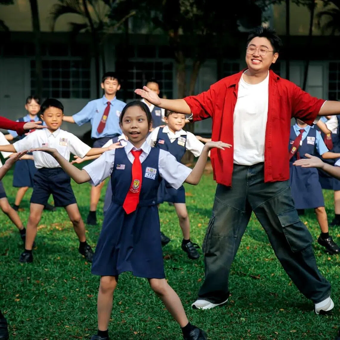 whcnysong - Internet celebrity Ti Bing Yen adjusted his CNY musical direction to cater to primary school students and meet market demand.
Credit: Courtesy of Ti Bing Yen