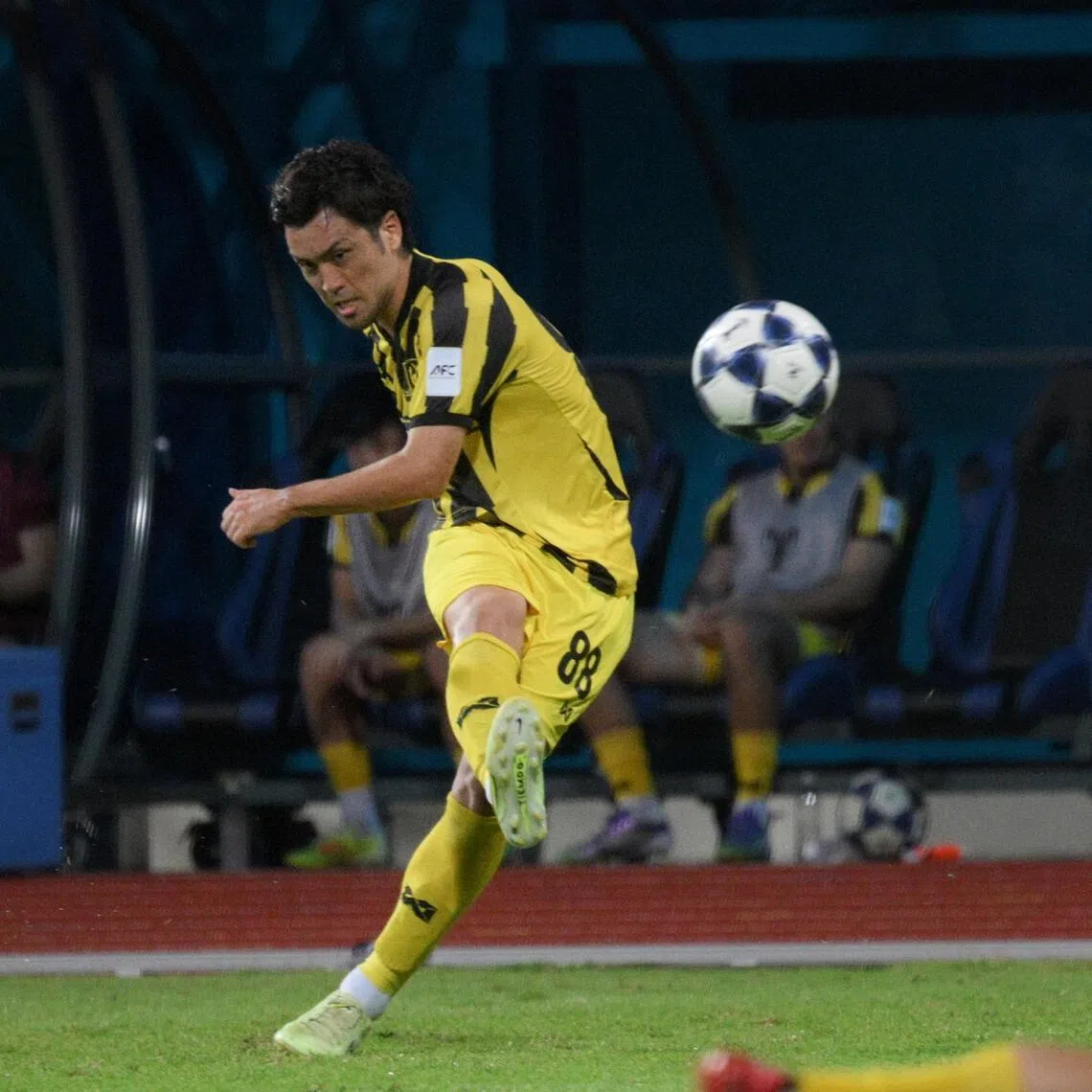 BG Tampines Rovers' Kohya Kazama sending in a free kick during their ACL2 win over Kaya-Iloilo on Nov 27.
