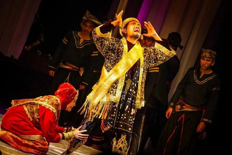 Randai Macbeth plays at the Esplanade Theatre Studio from April 16 to 19 as part of Pesta Raya – Malay Festival of Arts 2026. 