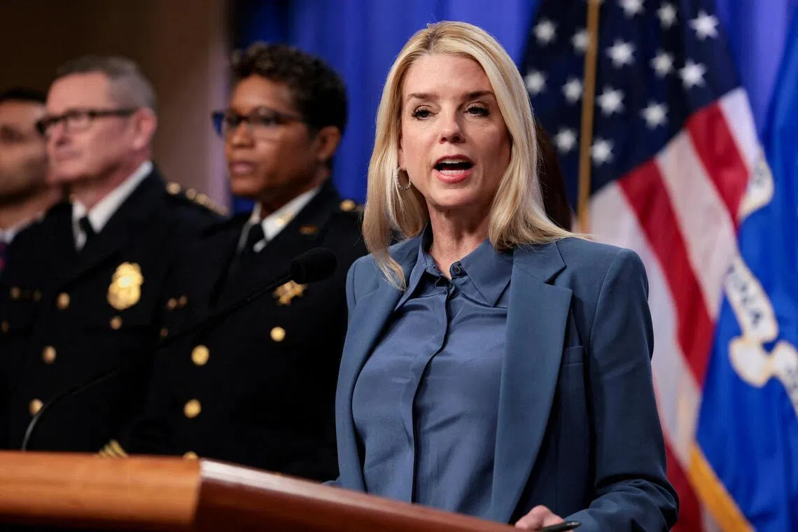 US Attorney-General Pam Bondi said the journalist “was obtaining and reporting classified and illegally leaked information from a Pentagon contractor”.