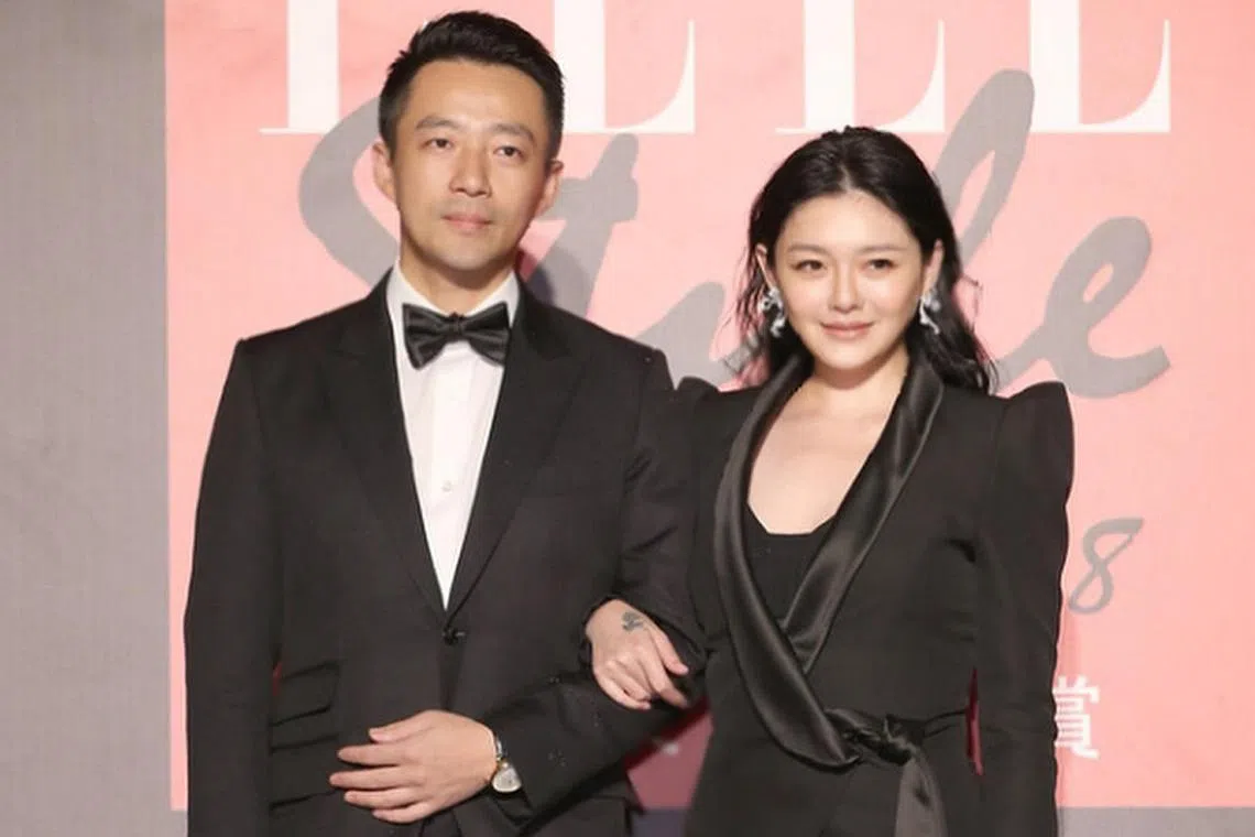 Taiwanese actress Barbie Hsu and Chinese businessman Wang Xiaofei divorced in 2021.