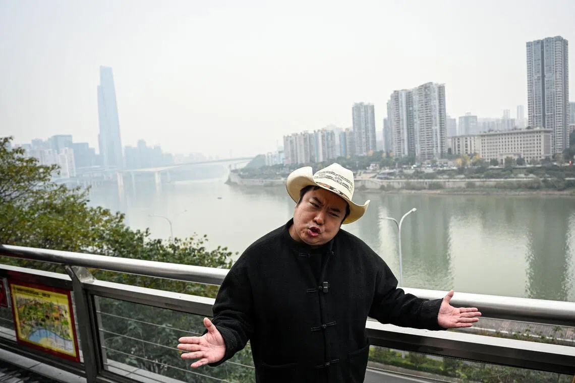 Impersonator Ryan Chen lightheartedly presents Chinese cuisine, customs, cultural differences, jokes with foreigners and dances to Village People’s “YMCA”, one of Mr Trump’s trademark stage songs.