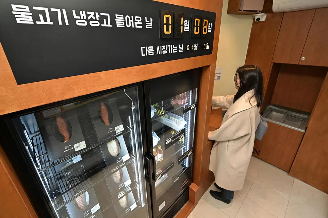 Unstaffed sashimi store Sea Fridge, located in Sangwangsimni, Seoul 