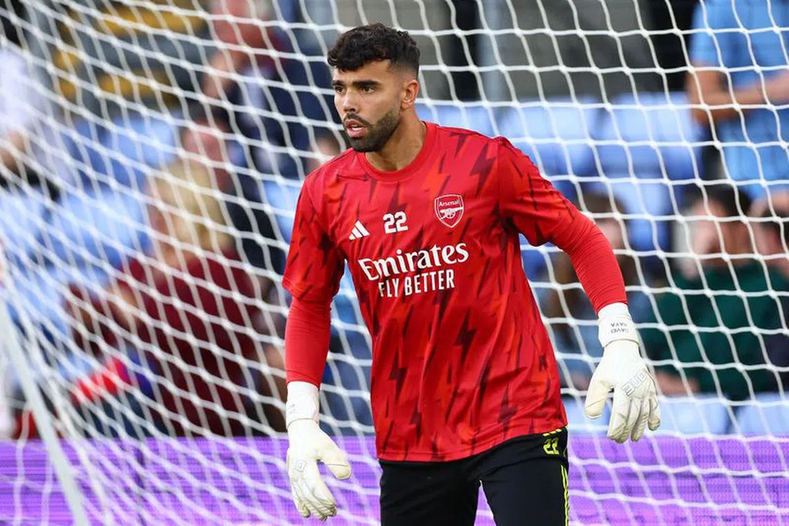 FILE PHOTO-Soccer Football - Premier League - Crystal Palace v Arsenal - Selhurst Park, London, Britain - August 21, 2023 Arsenal's David Raya during the warm up before the match Action Images via Reuters/Andrew Boyers/File Photo