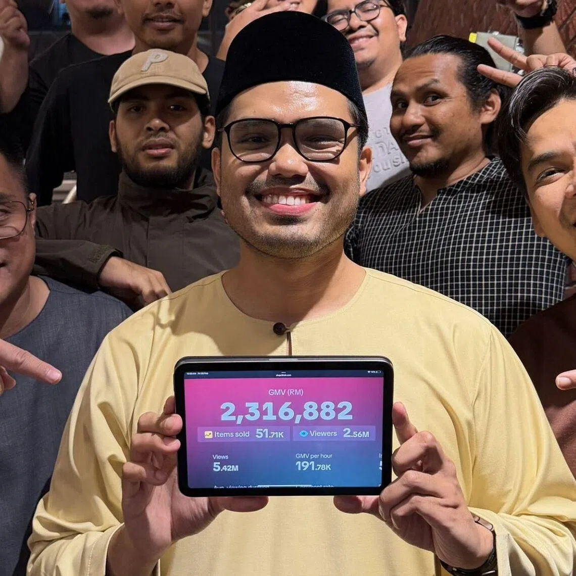 More than 51,710 products were sold through the livestream, which had gained 5.42 million views. 