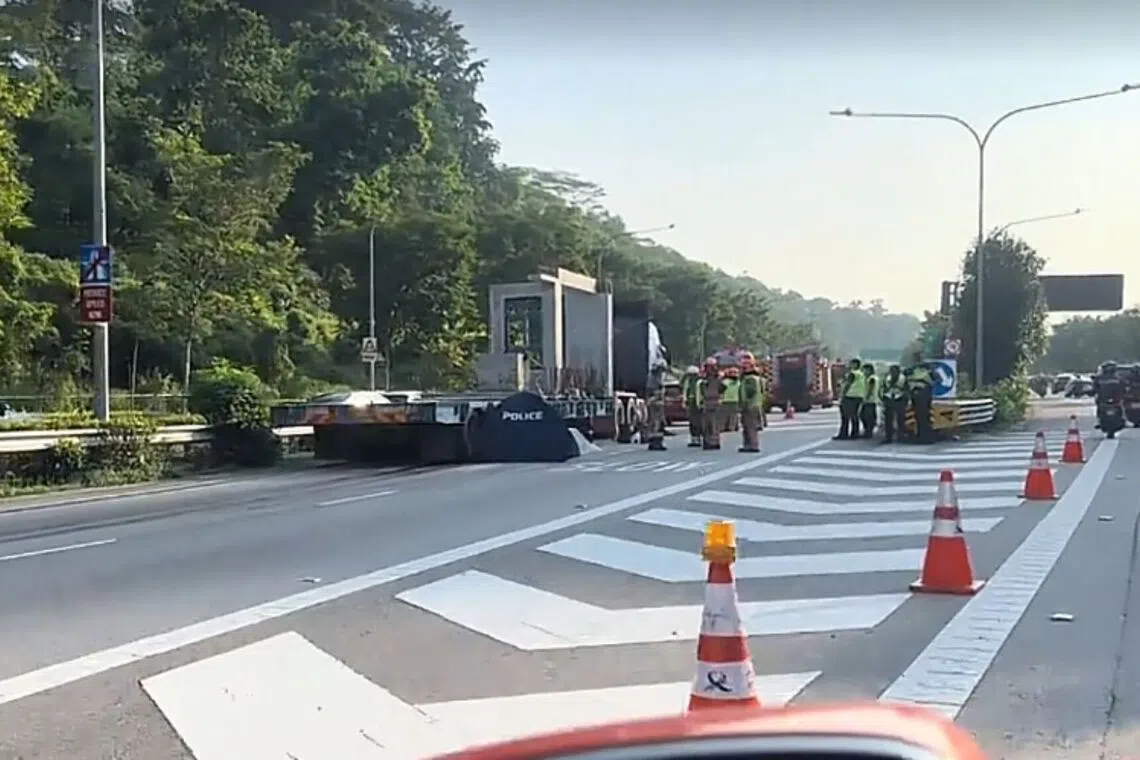The accident occured on the KJE towards BKE near the Woodlands exit at about 7.20am on Oct 27.