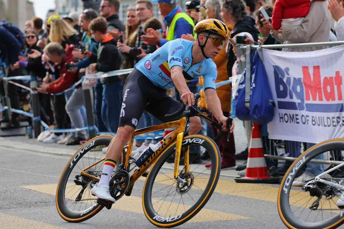 Cycling - UCI World Championships 2024 - Men's Elite Road Race - Zurich, Switzerland - September 29, 2024 Belgium's Remco Evenepoel in action REUTERS/Denis Balibouse/ File Photo