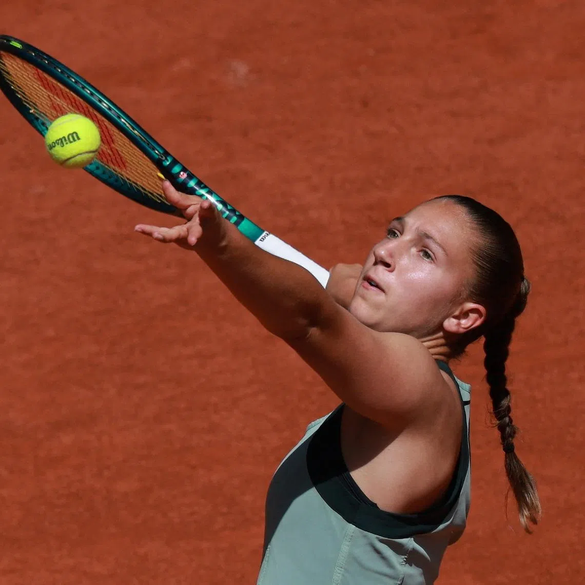 Tennis - French Open - Roland Garros, Paris, France - May 30, 2026 France's Diane Parry in action during her third round match against Amanda Anisimova of the U.S. REUTERS/Stephanie Lecocq