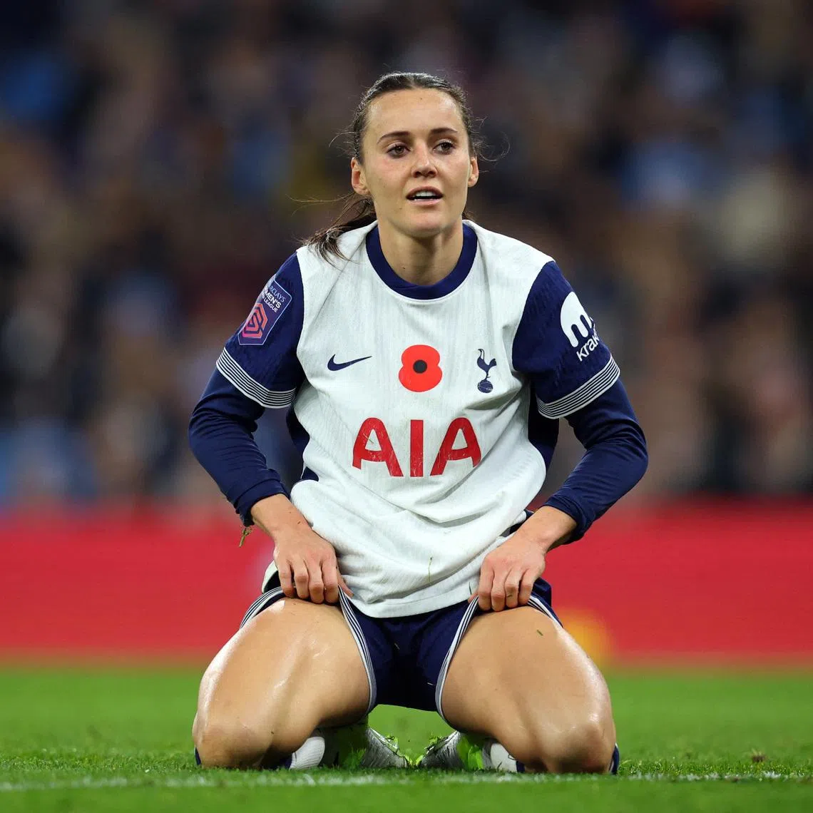 Soccer Football - Women's Super League - Manchester City v Tottenham Hotspur - Manchester City Academy Stadium, Manchester, Britain - November 8, 2024 Tottenham Hotspur's Hayley Raso reacts after missing a chance to score Action Images via Reuters/Ed Sykes