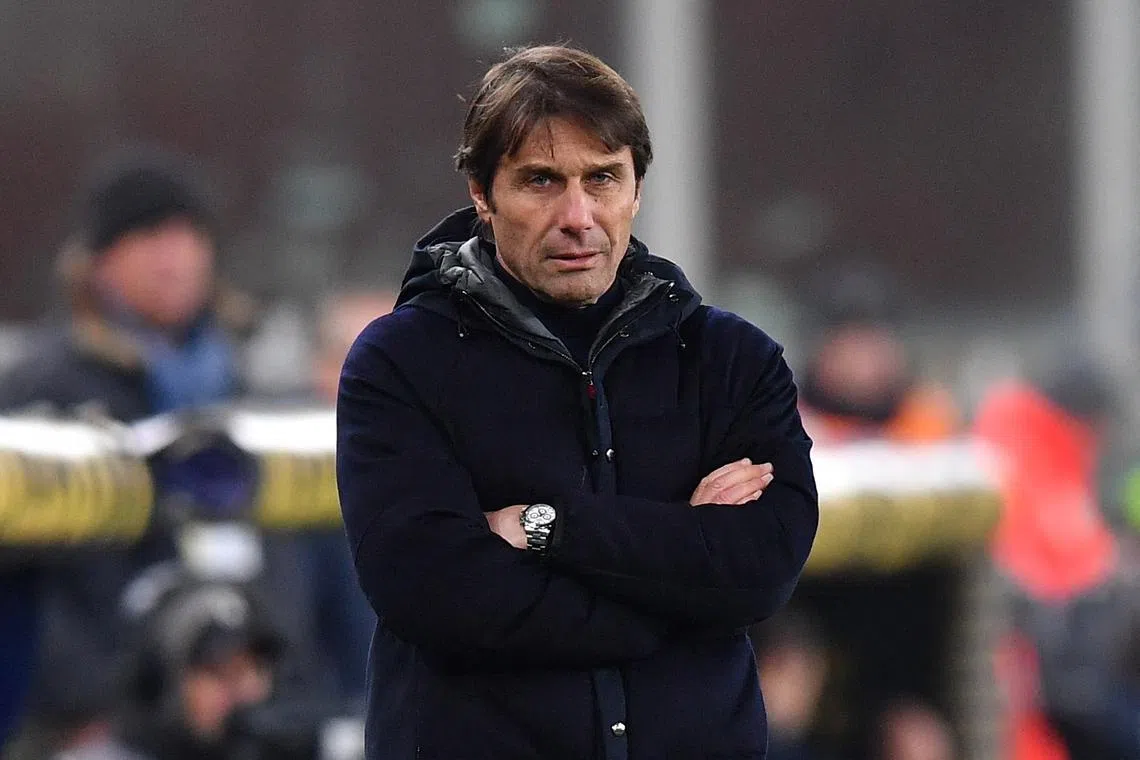 FILE PHOTO: Soccer Football - Serie A - Genoa v Napoli - Stadio Comunale Luigi Ferraris, Genoa, Italy - December 21, 2024 Napoli coach Antonio Conte reacts REUTERS/Jennifer Lorenzini/ File Photo