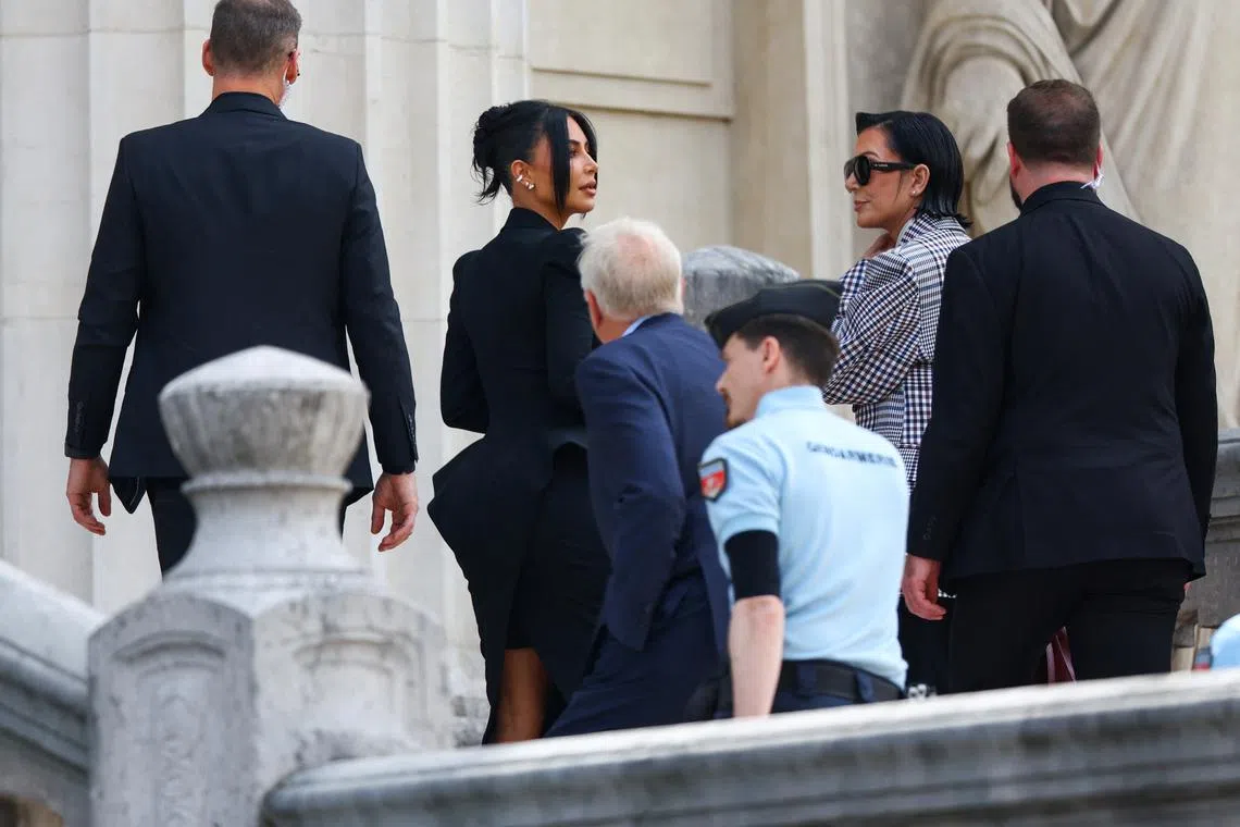 Kim Kardashian gives evidence in Paris jewellery heist trial