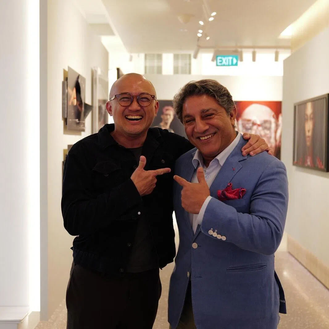 Photographer Geoff Ang and Mr Sunil Kaur, Asia-Pacific managing director of Leica Camera. 