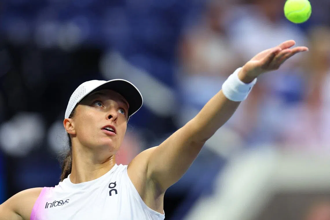 Tennis - U.S. Open - Flushing Meadows, New York, United States - September 2, 2024 Iga Swiatek from Poland in action during a round of 16 match against Liudmila Samsonova from Russia. REUTERS/Andrew Kelly
