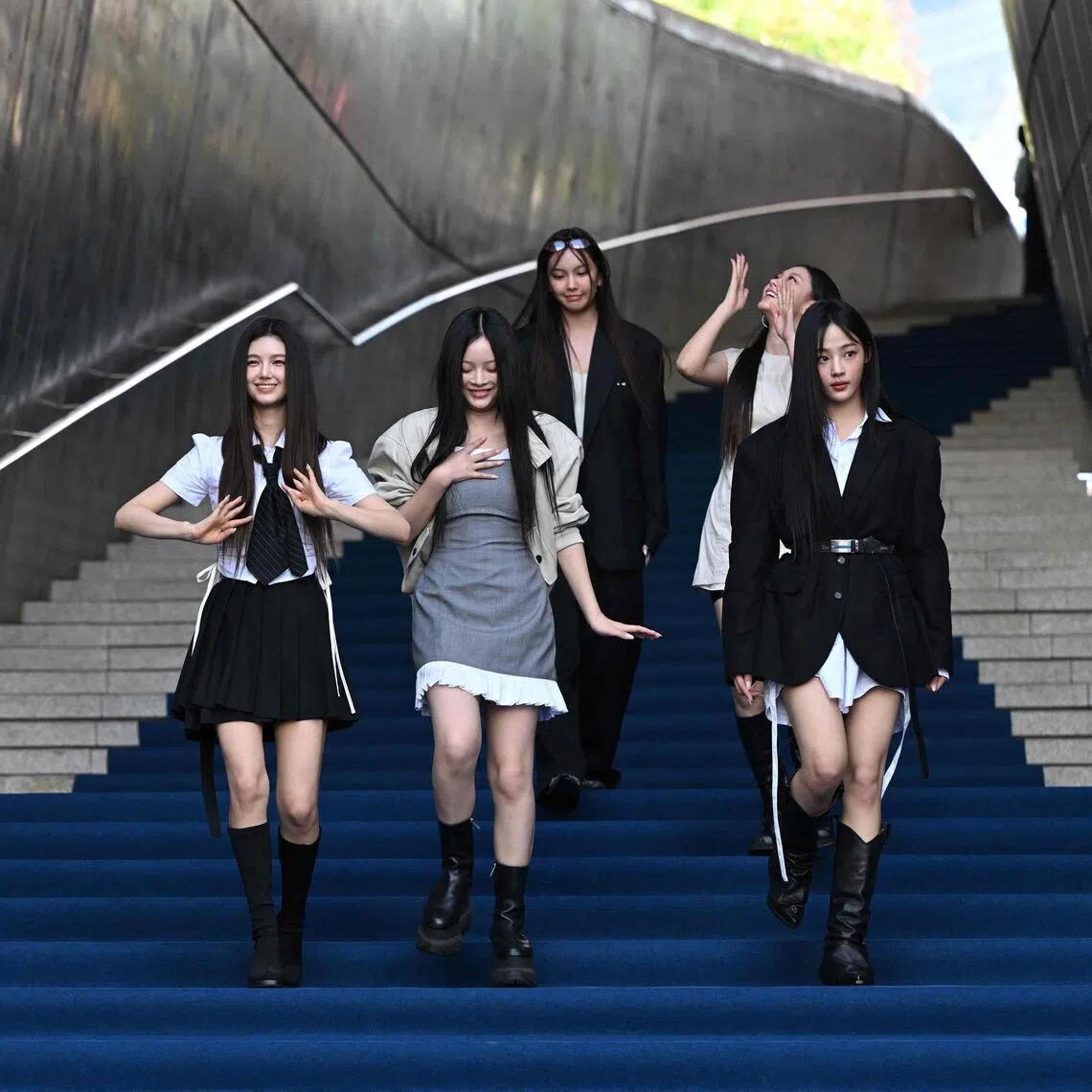 The conflict between NewJeans and Ador began in November 2024, when the group unilaterally announced the termination of its exclusive contract.