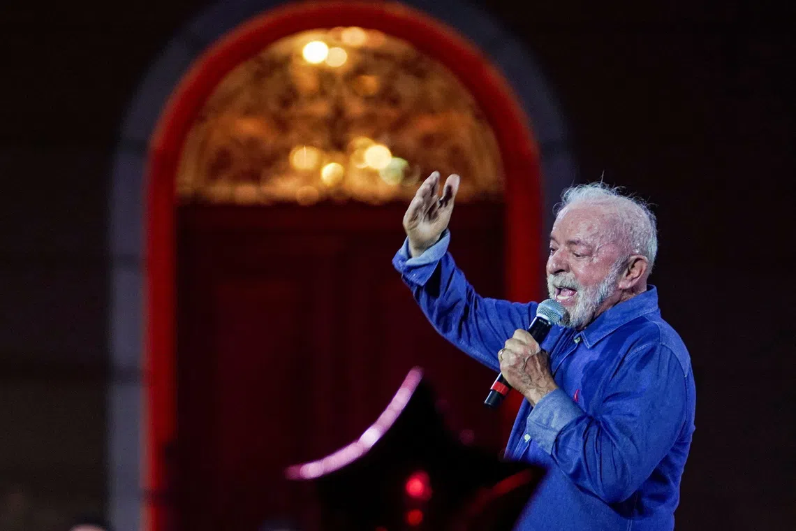 Brazil's Lula, Flavio Bolsonaro still tied in presidential runoff scenario, Atlas poll shows