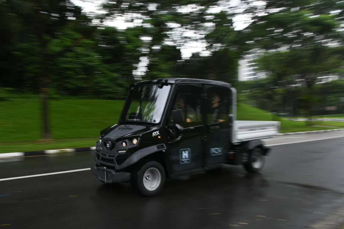 cthydro03

JTC to trial first hydrogen fuel cell van here.

(ST PHOTO: AZMI ATHNI)