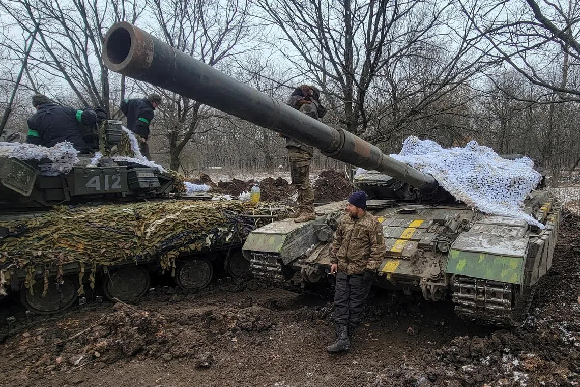 Reports have suggested Britain was in discussions with Ukraine to deliver the Challenger 2 tanks to help the country.