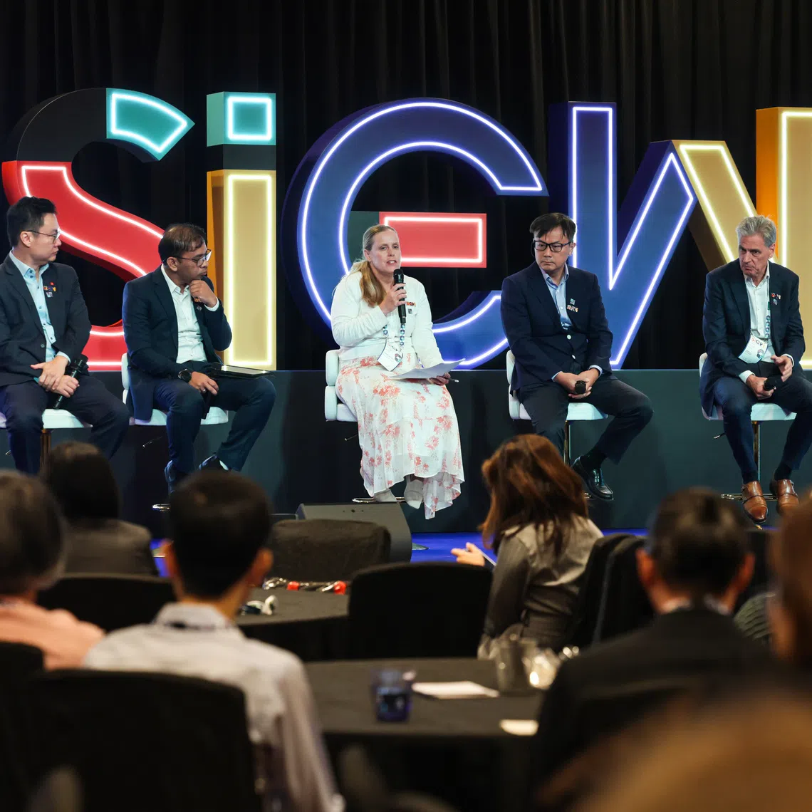 The roundtable discussion on Asia’s energy future on Oct 30 was moderated by ST correspondent Shabana Begum (right).