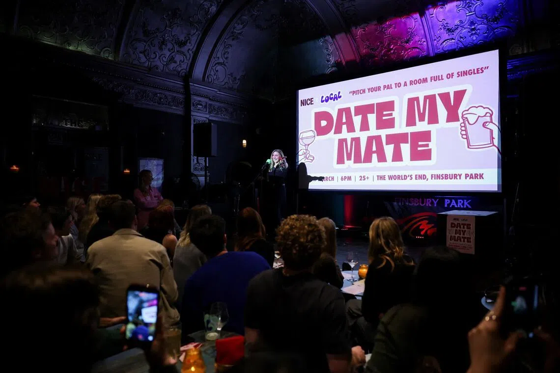 In London’s pubs, love gets a PowerPoint makeover
