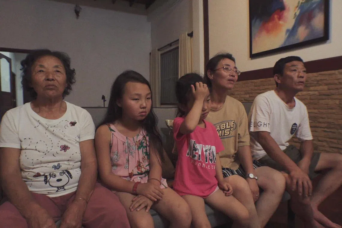 wtpastor - Documentary film Beyond Utopia follows the journey of a North Korean family of five as they defect to South Korea via China, Vietnam, Laos and Thailand.

Source: Roadside Productions
