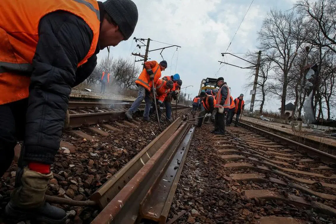 FILE PHOTO: Brazil railroad. REUTERS/Vyacheslav Madiyevskyy/File Photo