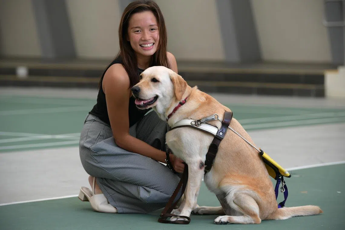 Paralympic swimmer Sophie Soon, who is visually impaired, confronted a Rocky Master employee in Hougang 1 mall over her guide dog Orinda. 