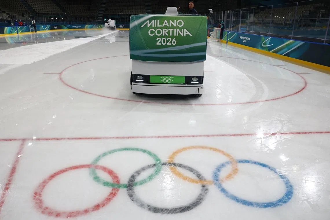 Milano Cortina 2026 Olympics - Ice Hockey - Czech Republic Women's Training  - Milano Rho Ice Hockey Arena, Milan, Italy - February 04, 2026. A worker uses an ice resurfacer on the ice rink after training REUTERS/Susana Vera