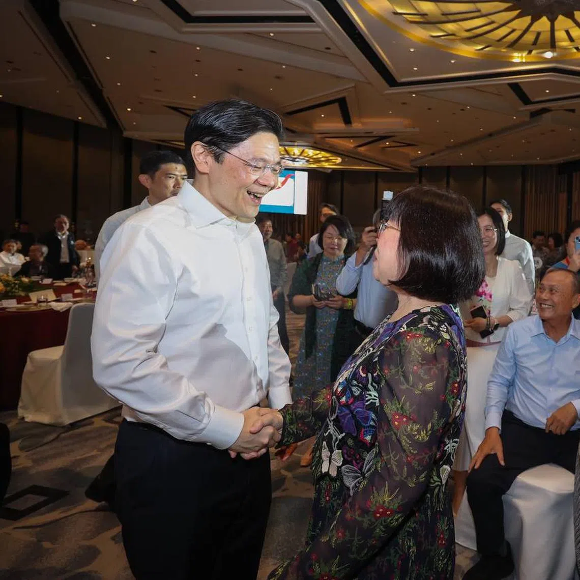 Prime Minister Lawrence Wong meeting Madam Chan Yoon Ling, his former Chinese teacher from Victoria Junior College, at the 28th Distinguished Chinese Language Teachers Awards Ceremony on Sept 6.