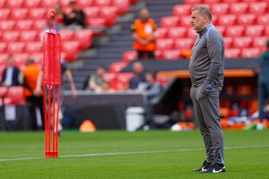 Tottenham Hotspur's Greek-Australian Head Coach Ange Postecoglou takes part in a training session on the eve of the UEFA Europa League final football match between Tottenham Hotspur and Manchester United at the San Mames stadium in Bilbao, on May 20, 2025. (Photo by Pierre-Philippe MARCOU / AFP)