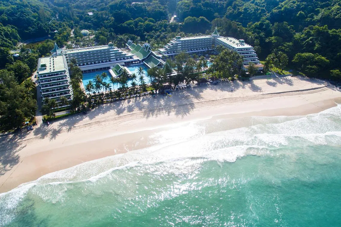 Le Meridien Phuket Beach Resort. 