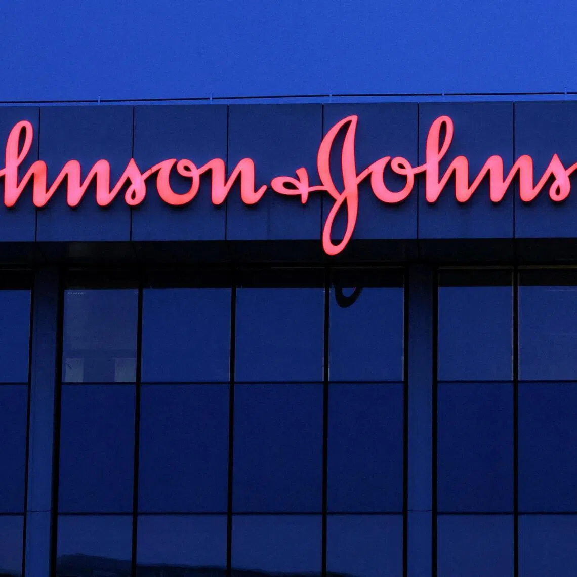 The settlement covers claims alleging that Johnson & Johnson’s talc products cause ovarian cancer.
