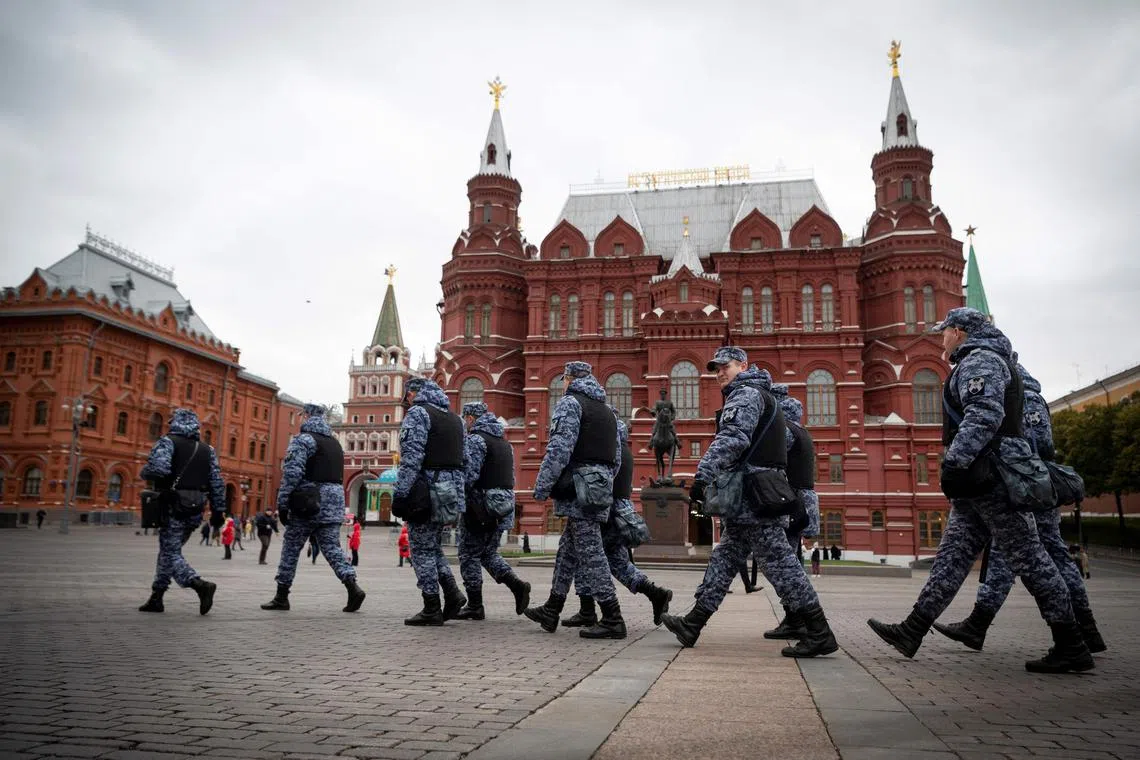 The Kremlin also said that it was too early to talk about a dialogue with the US on extending the New Start nuclear arms treaty.