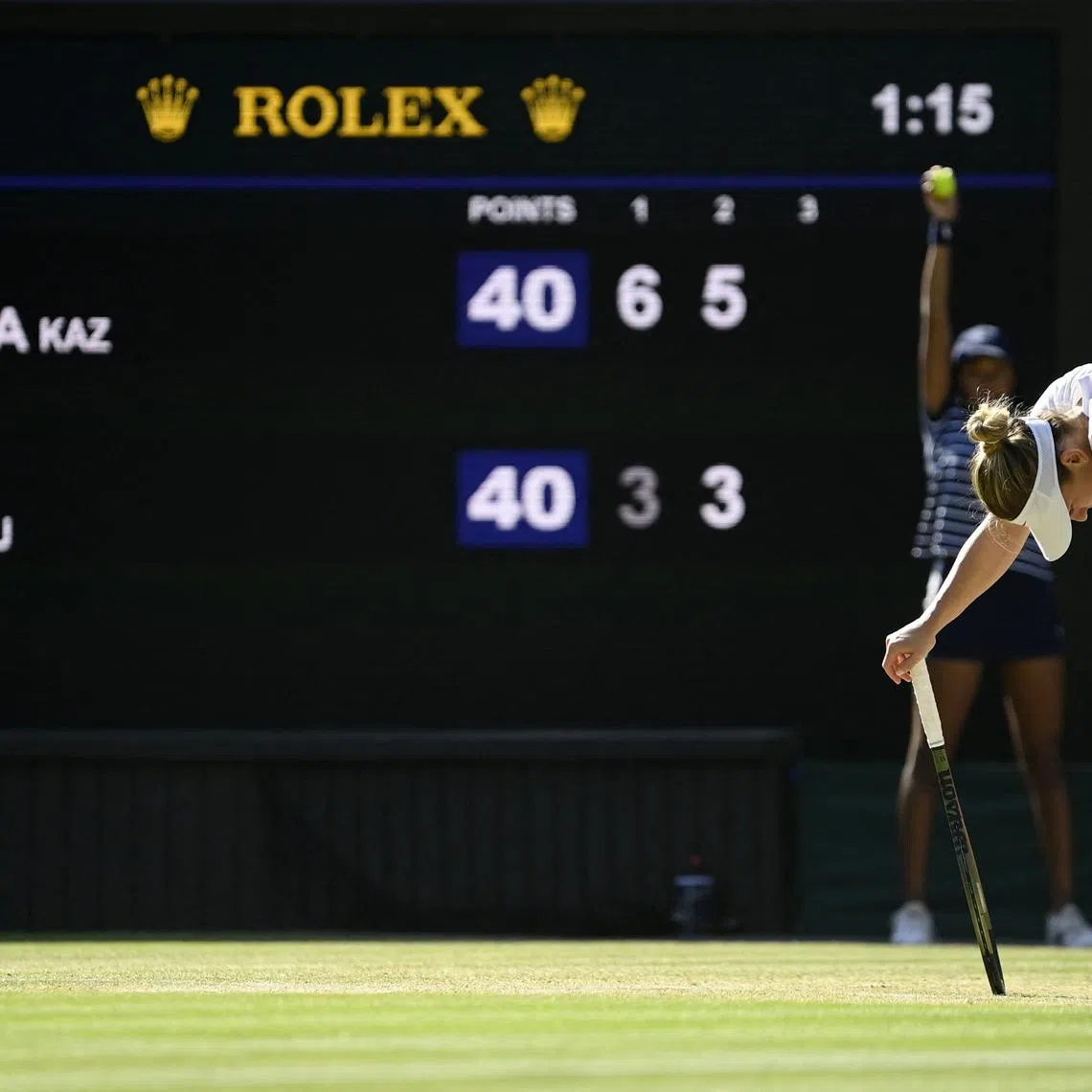 Tennis - Wimbledon - All England Lawn Tennis and Croquet Club, London, Britain - July 7, 2022  Romania's Simona Halep reacts during her semi final match against Kazakhstan's Elena Rybakina REUTERS/Toby Melville/File Photo
