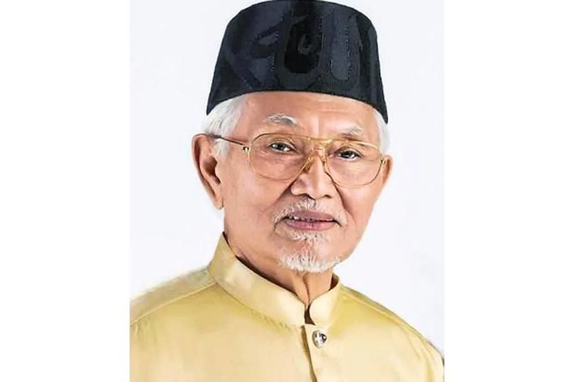 Ailing former Sarawak Yang di-Pertua Negeri Tun Abdul Taib Mahmud seems to be at the centre of a tug-of-war with his family members claiming that they have no idea where he is now and his wife denying allegations that she “abducted” him.