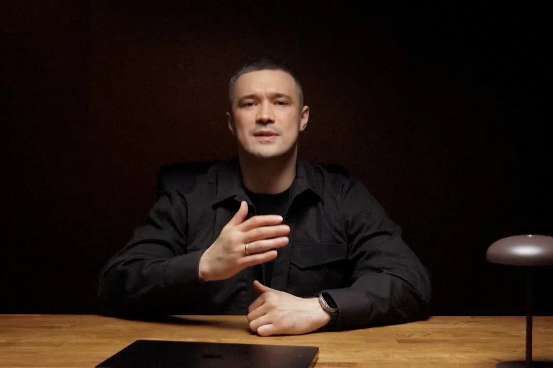 Ukraine’s ousted defence minister plans US trip to raise project funding