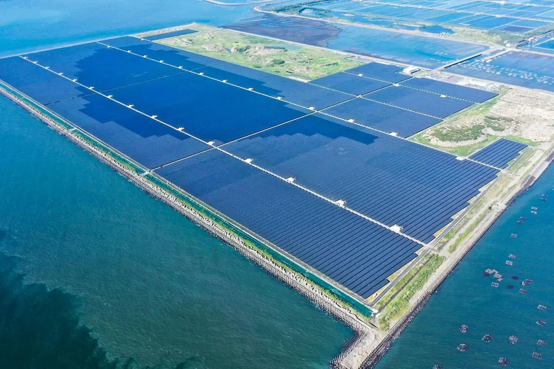 dfvena30 - Vena Energy's E2 Solar Project is Taiwan’s largest renewable energy project and has an installed capacity of 272 megawatts, enough to meet the power needs of more than 90,000 homes on the island.  The project was officially inaugurated in April 2023. 

Credit: Vena Energy