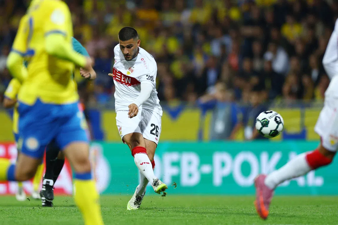 Soccer Football - DFB Cup - First Round - Eintracht Braunschweig v VfB Stuttgart - Eintracht-Stadion, Braunschweig, Germany - August 26, 2025 VfB Stuttgart's Deniz Undav shoots at goal REUTERS/Lisi Niesner
