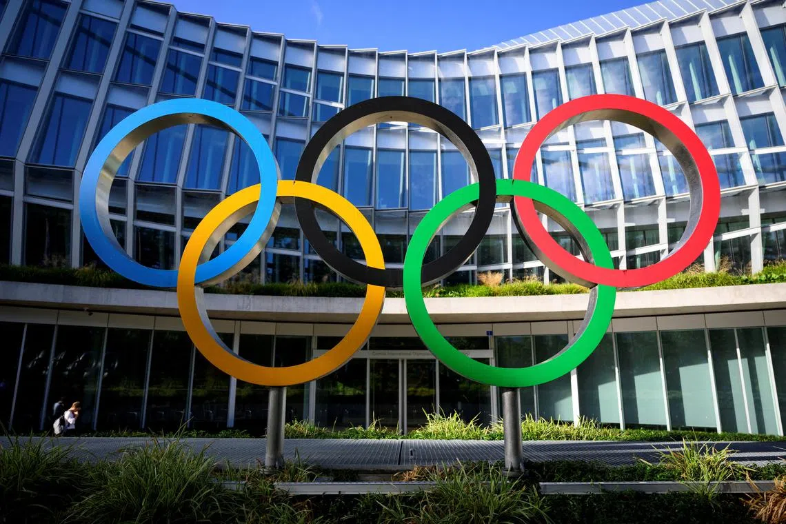 The IOC is eager to include Russian and Belarusian athletes as neutrals at the Paris Games, which would mean competing under the Olympic flag.