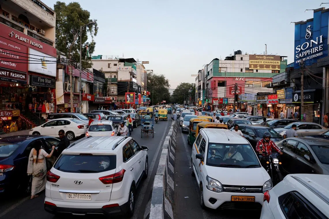 FILE PHOTO: Traffic is seen on a street in New Delhi, India, September 5, 2023. REUTERS/Adnan Abidi/File Photo