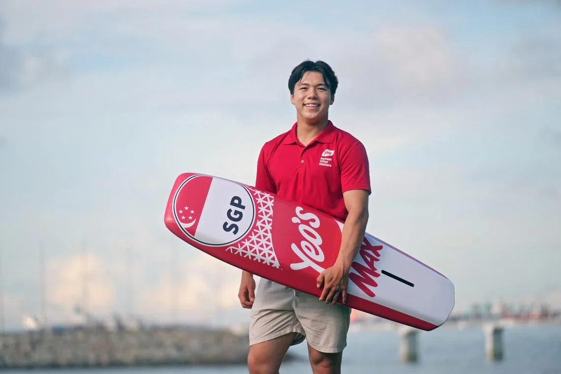 Singapore kitefoiler Maximilian Maeder.