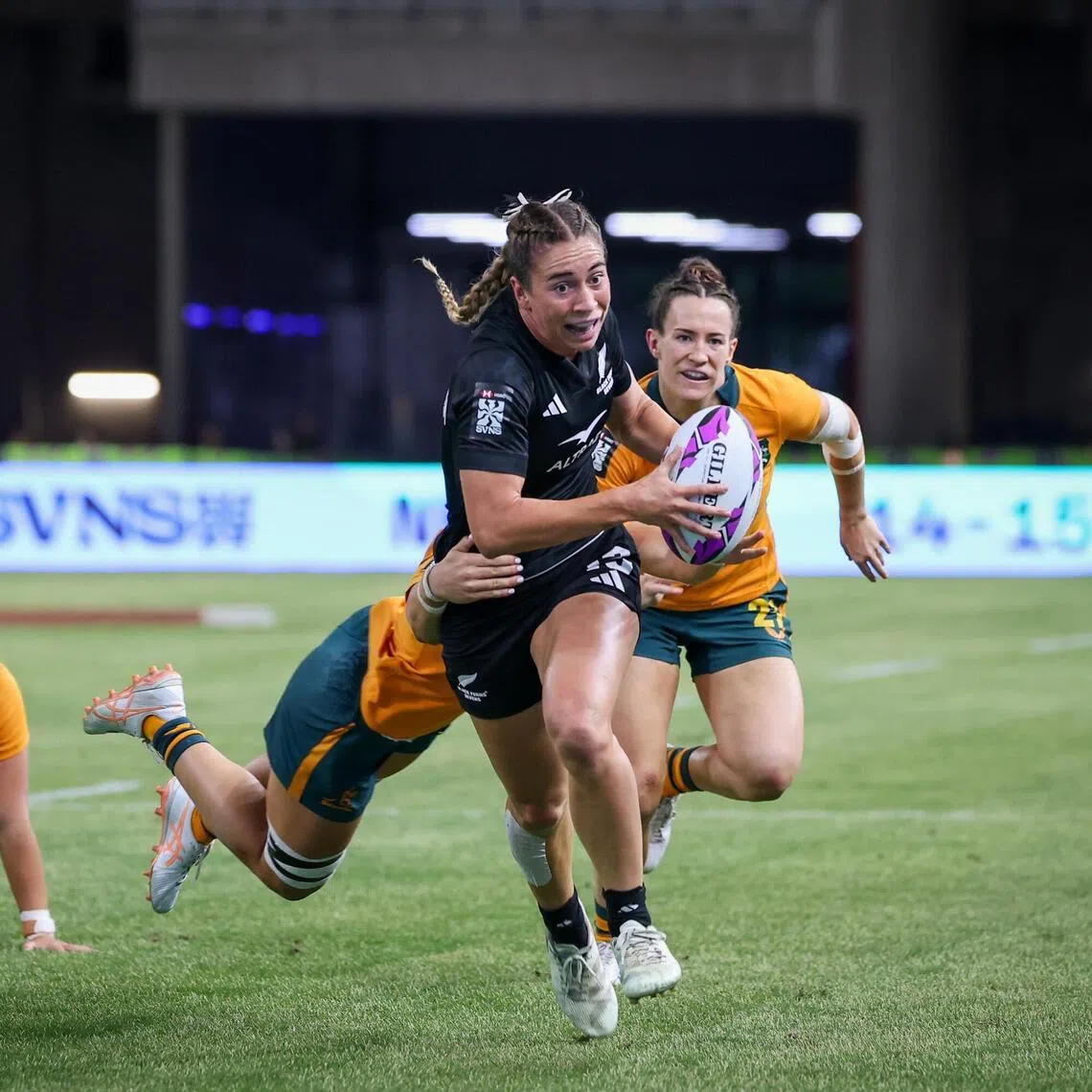 New Zealand’s Jazmin Felix-Hotham in action against Australia in the HSBC SVNS women’s final in Singapore on Feb 1, 2026.  