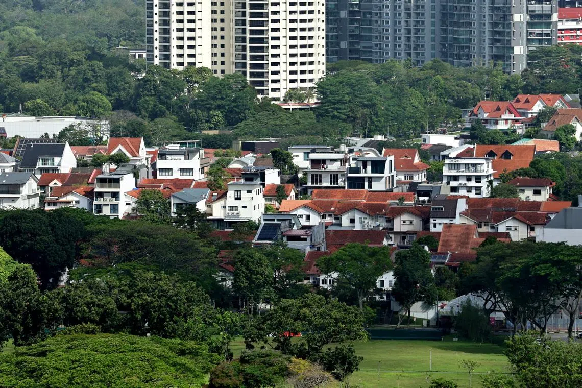 Private residential prices slowed for third straight quarter as sales volume dropped