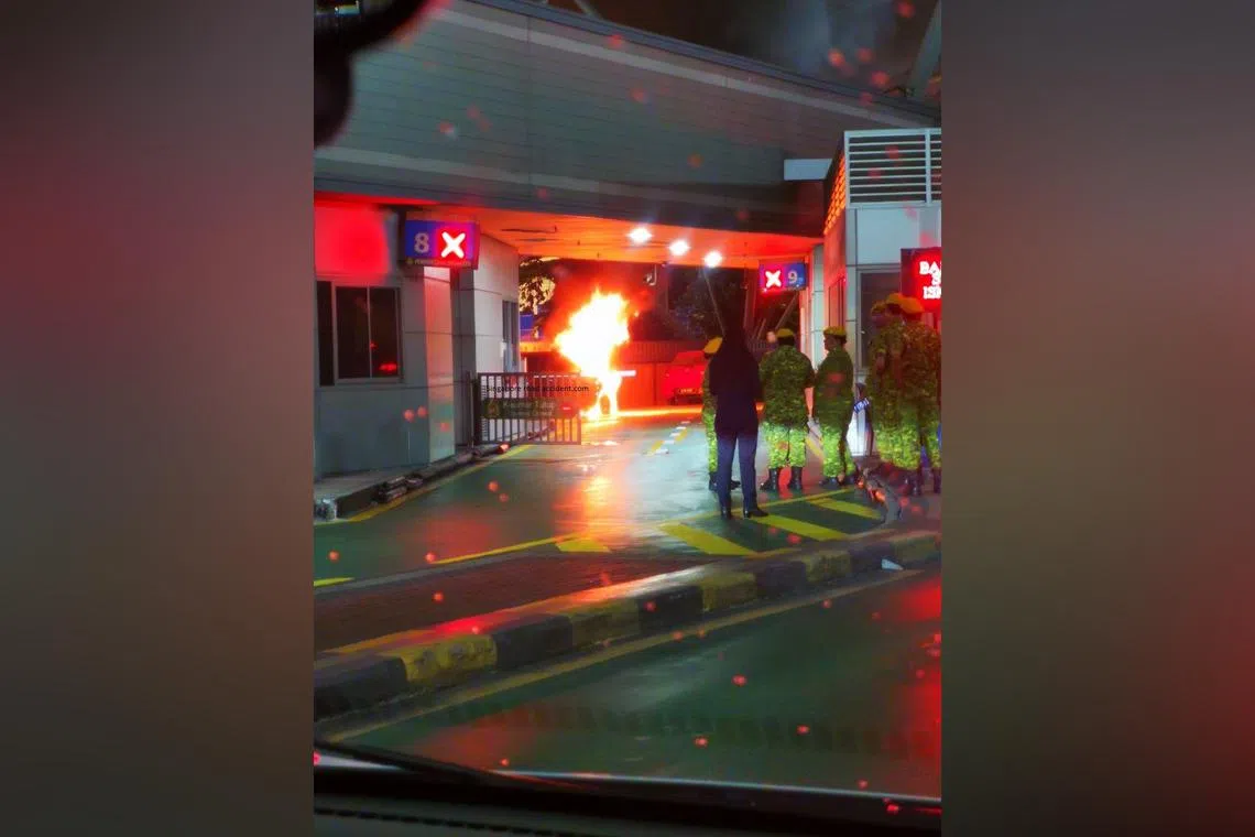 The incident reportedly happened at the vehicle exit lane leading towards Singapore.