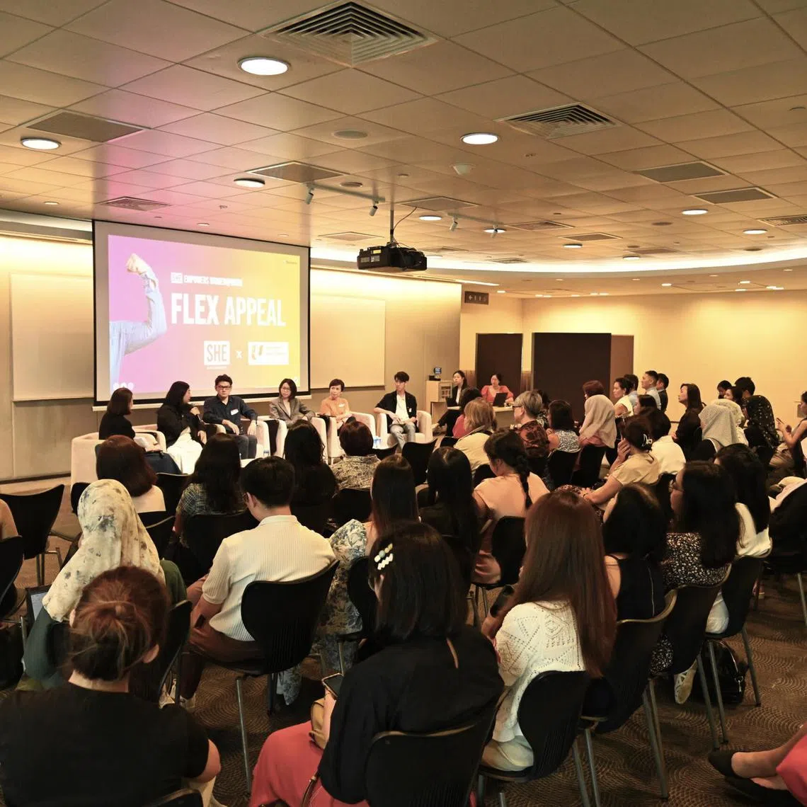 jsflex22 - SG Her Empowerment organised two panel discussions at the NTUC Centre on July 22 to discuss the gender differences in adoption of flexible work arrangements and ways for more men, women and employers to adopt flexi-work arrangements as a norm. The event was attended by more than 100 people including senior managers, human resource professionals and members of community organisations.




Credit: SG Her Empowerment